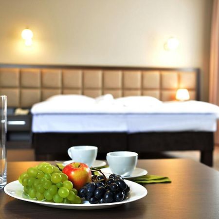 Dwór Spalice SPA Residence&Restaurant Lawendowa Restauracja Oleśnica Habitación foto