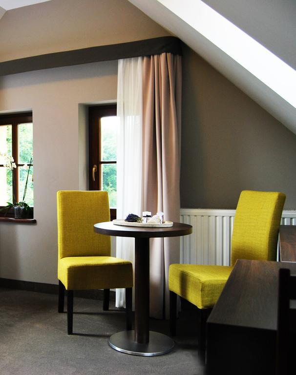 Dwór Spalice SPA Residence&Restaurant Lawendowa Restauracja Oleśnica Habitación foto